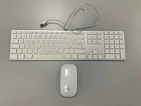 Apple wired magic qwerty(italiaans) keyboard with numeric keypad + magic mouse