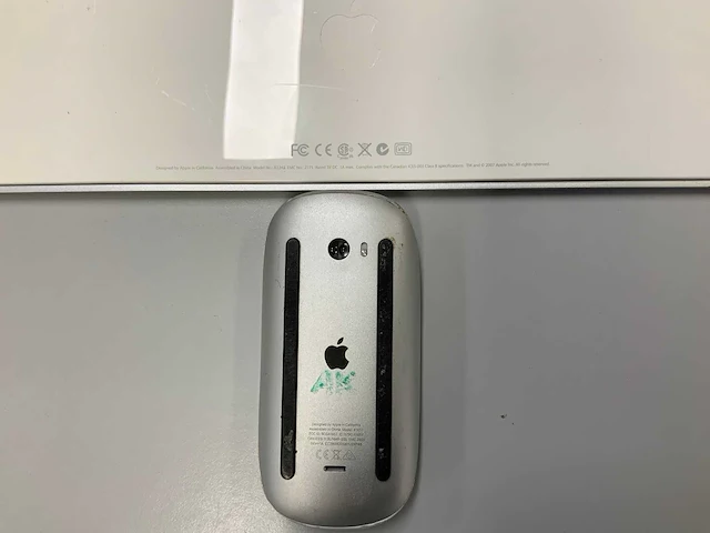 Apple wired magic qwerty(italiaans) keyboard with numeric keypad + magic mouse - afbeelding 2 van  2