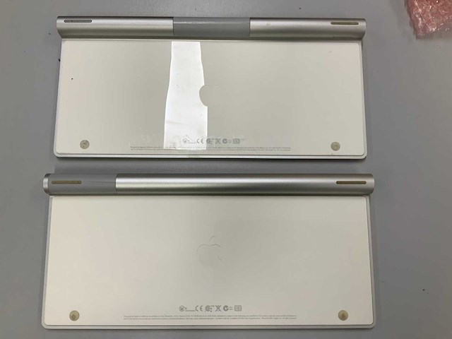 Apple wireless magic a1314 qwerty keyboard (2x) - afbeelding 2 van  3