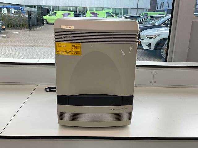 Applied biosystems 7500 real-time pcr systeem - afbeelding 2 van  4
