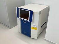 Applied biosytems viia 7 pcr systeem met autosampler - afbeelding 1 van  14