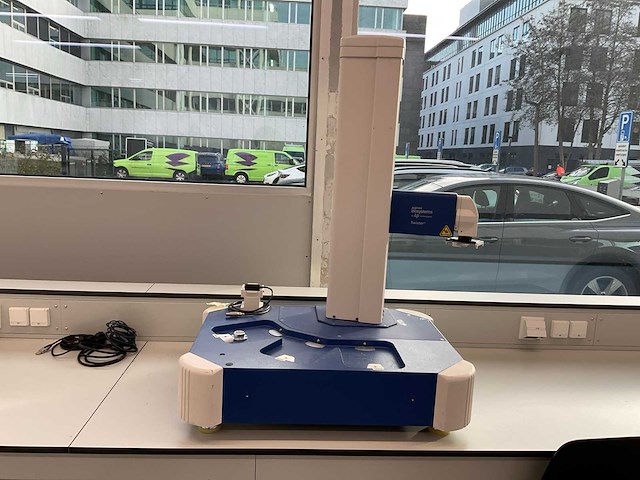 Applied biosytems viia 7 pcr systeem met autosampler - afbeelding 8 van  14