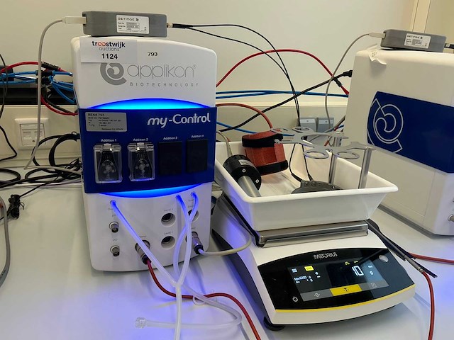 Applikon - my-control - kleinschalige bioreactor - 2017 - afbeelding 3 van  10