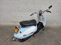 Aprilia - bromscooter - habana retro - 2t 45km uitvoering dg413p - afbeelding 1 van  1