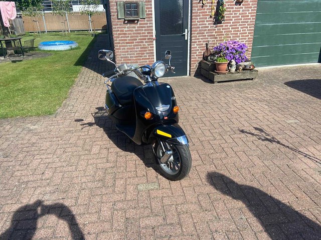 Aprilia - bromscooter - habana retro ac - f-814-jf - afbeelding 2 van  6