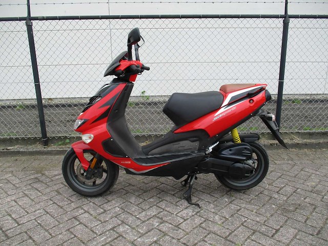 Aprilia - bromscooter - sr50 sport 2 takt - scooter - afbeelding 1 van  12