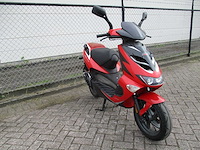 Aprilia - bromscooter - sr50 sport 2 takt - scooter - afbeelding 8 van  12