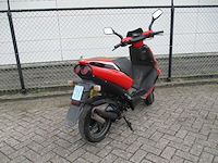 Aprilia - bromscooter - sr50 sport 2 takt - scooter - afbeelding 10 van  12