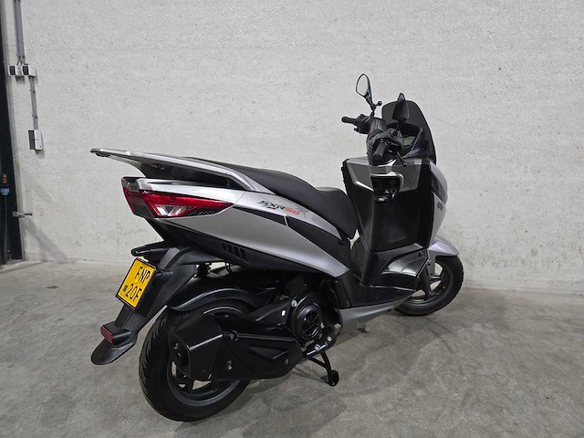 Aprilia - bromscooter - sxr 50 - 4t 45km uitvoering fnp20f - afbeelding 5 van  7