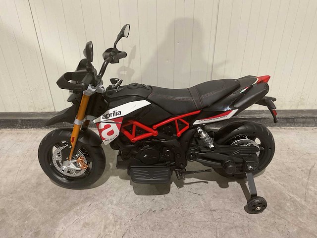 Aprilia - dorsoduro 900 - elektrische kindermotor - afbeelding 39 van  50