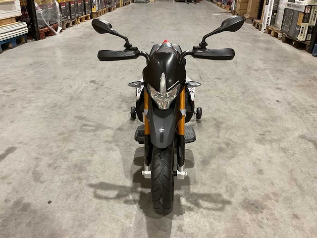 Aprilia - dorsoduro 900 - elektrische kindermotor - afbeelding 3 van  27