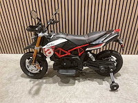 Aprilia - dorsoduro 900 - elektrische kindermotor - afbeelding 9 van  37