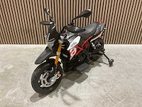 Aprilia - dorsoduro 900 - elektrische kindermotor - afbeelding 10 van  37