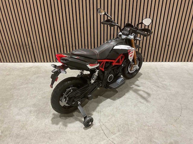 Aprilia - dorsoduro 900 - elektrische kindermotor - afbeelding 16 van  37