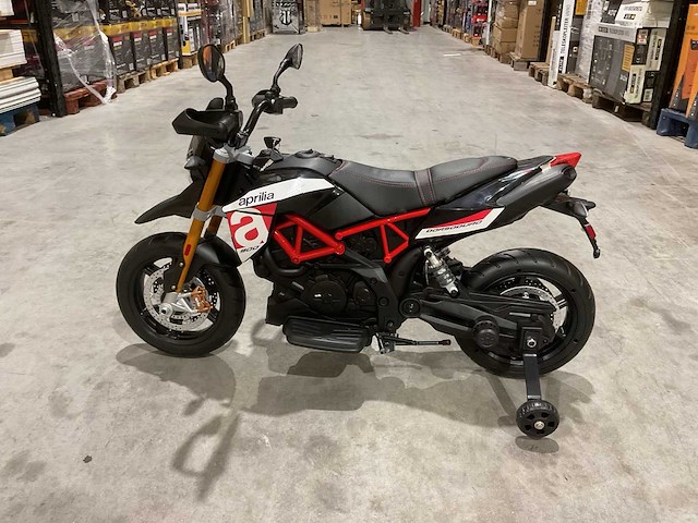 Aprilia - dorsoduro 900 - elektrische kindermotor - afbeelding 54 van  55