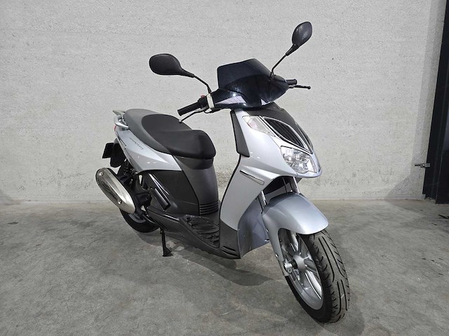 Aprilia - motorscooter - sport city 200 - 4t msgb35 - afbeelding 4 van  7