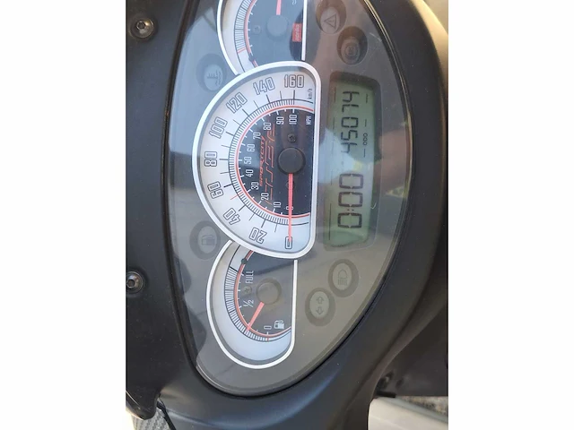 Aprilia cube 300 motorscooter motorfiets - afbeelding 7 van  7