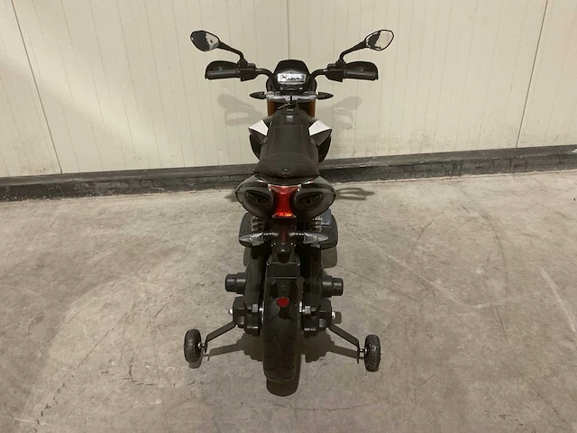 Aprilia dorsoduro 900 elektrische kindermotor - afbeelding 47 van  55