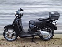 Aprilia scarabeo motorscooter