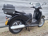 Aprilia scarabeo motorscooter