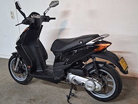 Aprilia sportcity 45 km bromscooter piaggio 2takt - afbeelding 3 van  7