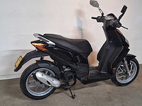 Aprilia sportcity 45 km bromscooter piaggio 2takt - afbeelding 5 van  7