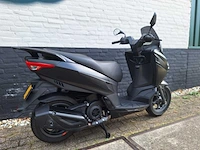 Aprilia sxr50 4t 45km bromscooter - afbeelding 7 van  7