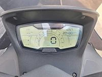 Aprilia sxr50 4t 45km bromscooter - afbeelding 5 van  7