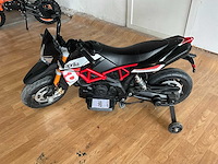 Aprilla elektrische kindermotor - afbeelding 4 van  6