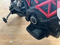 Aprilla elektrische kindermotor - afbeelding 6 van  6