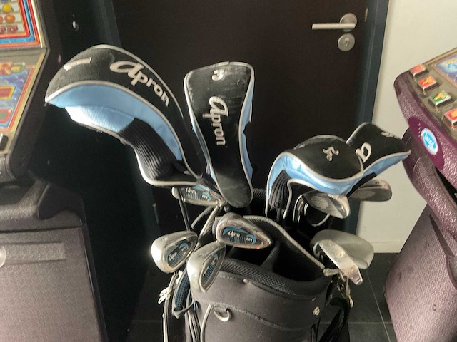 Apron golftas met 11 clubs - afbeelding 3 van  4