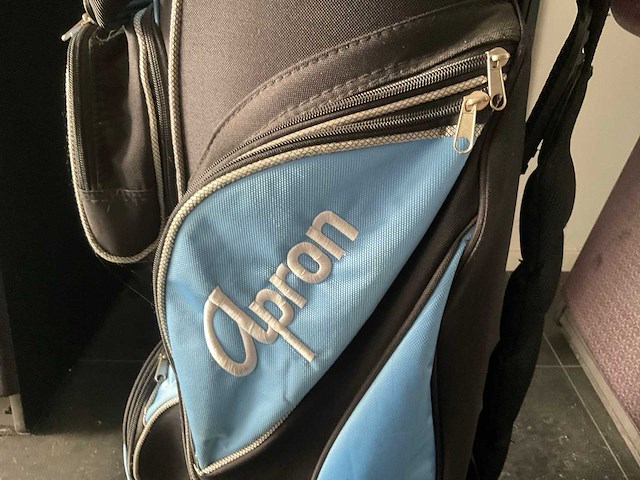 Apron golftas met 11 clubs - afbeelding 4 van  4
