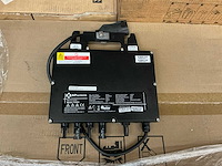 Apsystems microinverter model yc 600 omvormer - afbeelding 1 van  5