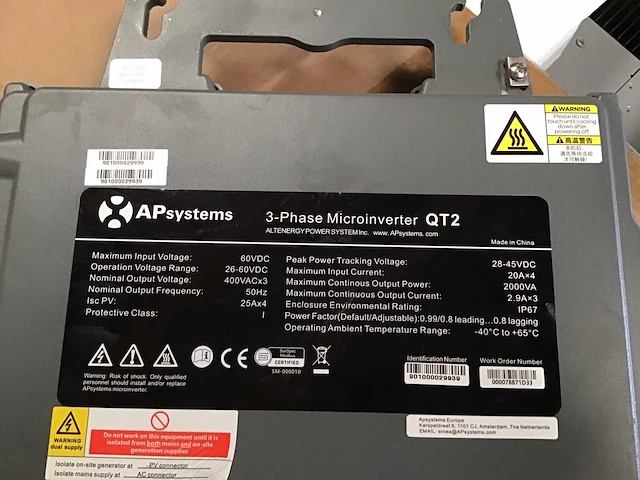 Apsystems qt2 micro omvormer (2x) - afbeelding 2 van  2