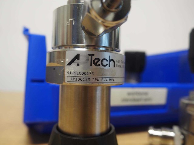 Aptech - handmatige vacuum kranen/valves (12x) - afbeelding 3 van  5