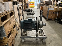 Apv w-25/75-220n mobiele roestvrijstalen centrifugaalpomp - afbeelding 2 van  2