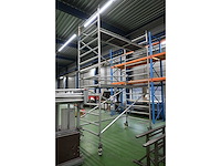 Apw aluminium rolsteiger - 11 meter werkhoogte - met gegalvaniseerde opslagbok - afbeelding 5 van  9