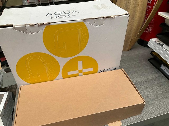 Aqua hot+ 3-in-1 kokendwaterkraan chroom met 5 liter boiler - afbeelding 2 van  12