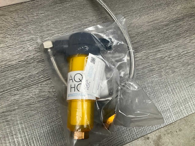 Aqua hot+ 3-in-1 kokendwaterkraan gunmetal met 5 liter boiler en filterset - afbeelding 14 van  17