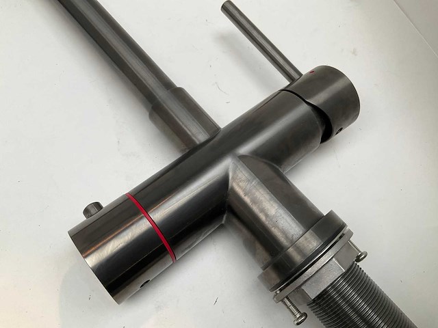 Aqua hot+ 3-in-1 kokendwaterkraan gunmetal met 5 liter boiler - afbeelding 4 van  9