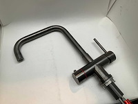 Aqua hot+ 3-in-1 kokendwaterkraan gunmetal met 5 liter boiler - afbeelding 3 van  9