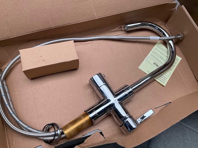 Aqua hot+ 3-in-1 kokenwaterkraan met 5 liter boiler - afbeelding 8 van  10