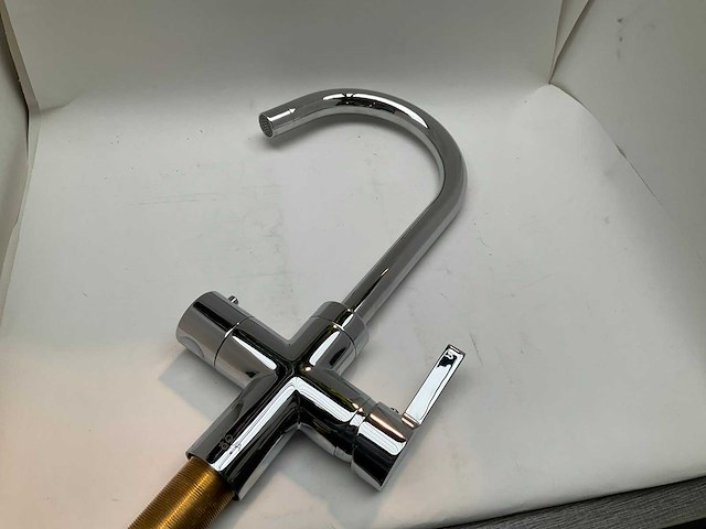 Aqua hot+ 3-in-1 kokenwaterkraan met 5 liter boiler - afbeelding 3 van  10