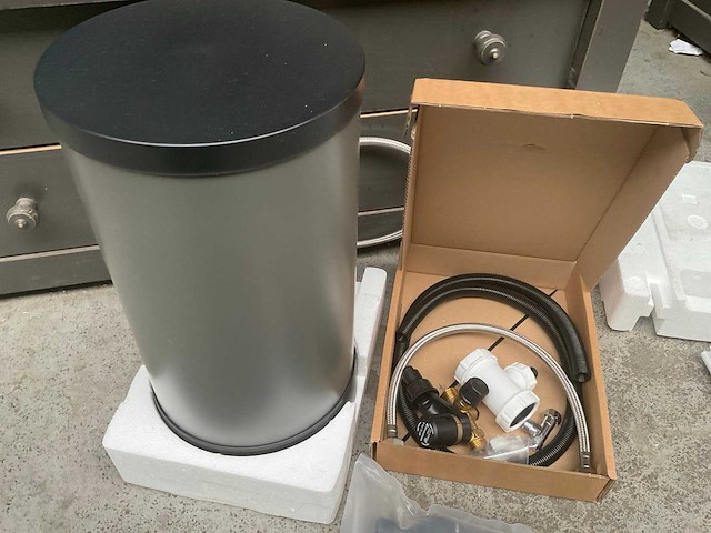 Aqua hot+ selzius 3-in-1 kokend water kraan en 5 liter boiler - afbeelding 4 van  11