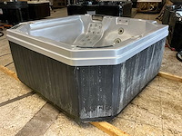 Aqua jacuzzi - afbeelding 1 van  17