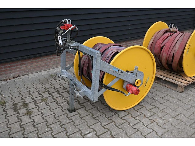 Aquaco bv hydraulische beregeningslang oprol haspel met wisselhaspel - afbeelding 1 van  11