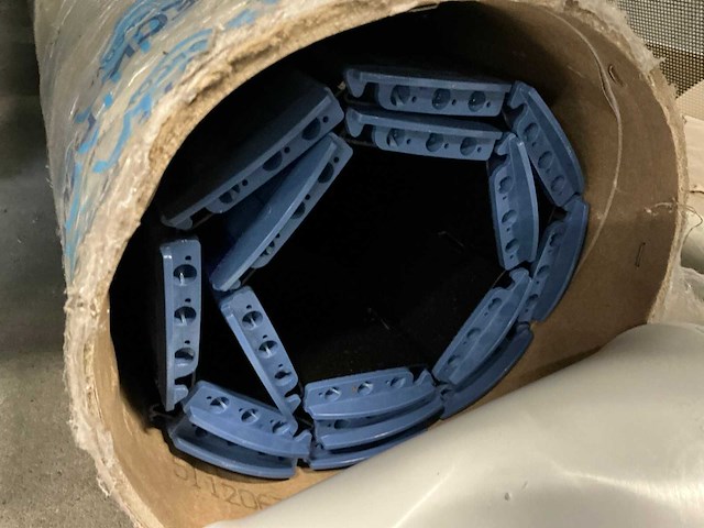 Aquadeck zwembad lamellenschermen en oprolsysteem - afbeelding 6 van  6