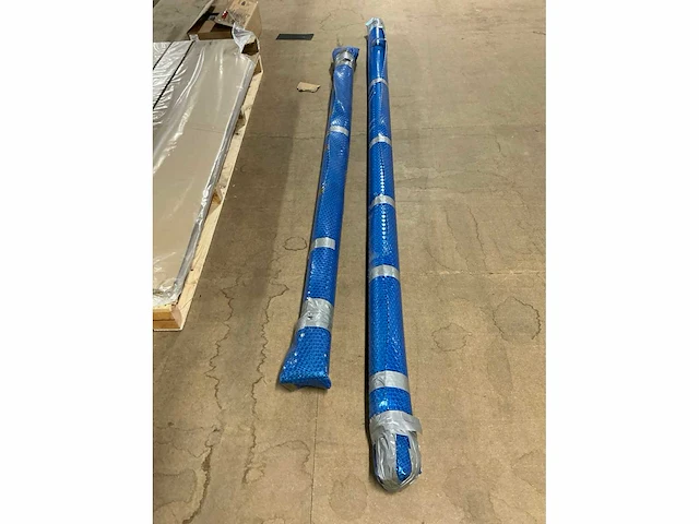 Aquadeck zwembad lamellenschermen en oprolsysteem - afbeelding 4 van  8