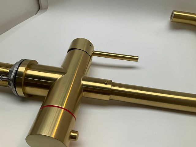 Aquahot+ 3-in-1 kokendwaterkraan met 5l boiler mat goud - afbeelding 4 van  11