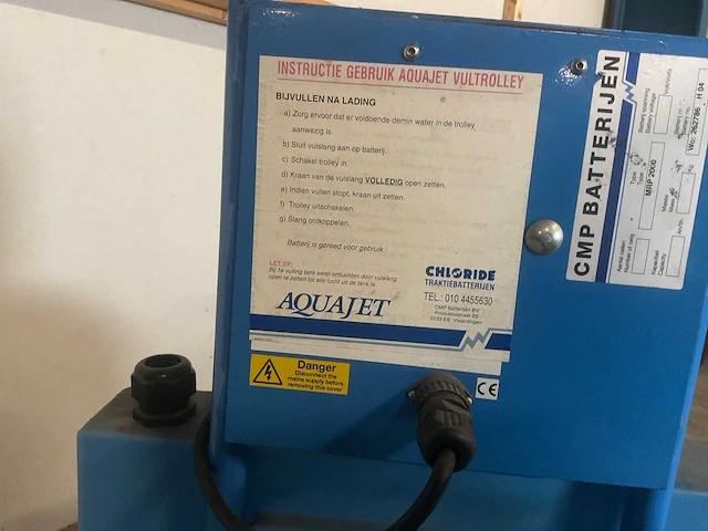 Aquajet mrp 2000 bijvulsysteem tractiebatterijen - afbeelding 2 van  6